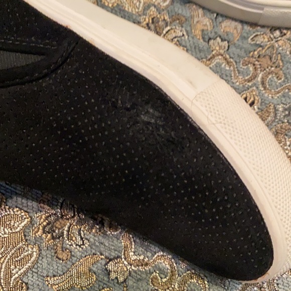 Steve Madden slip on, size 8.5. Black - Picture 5 of 6